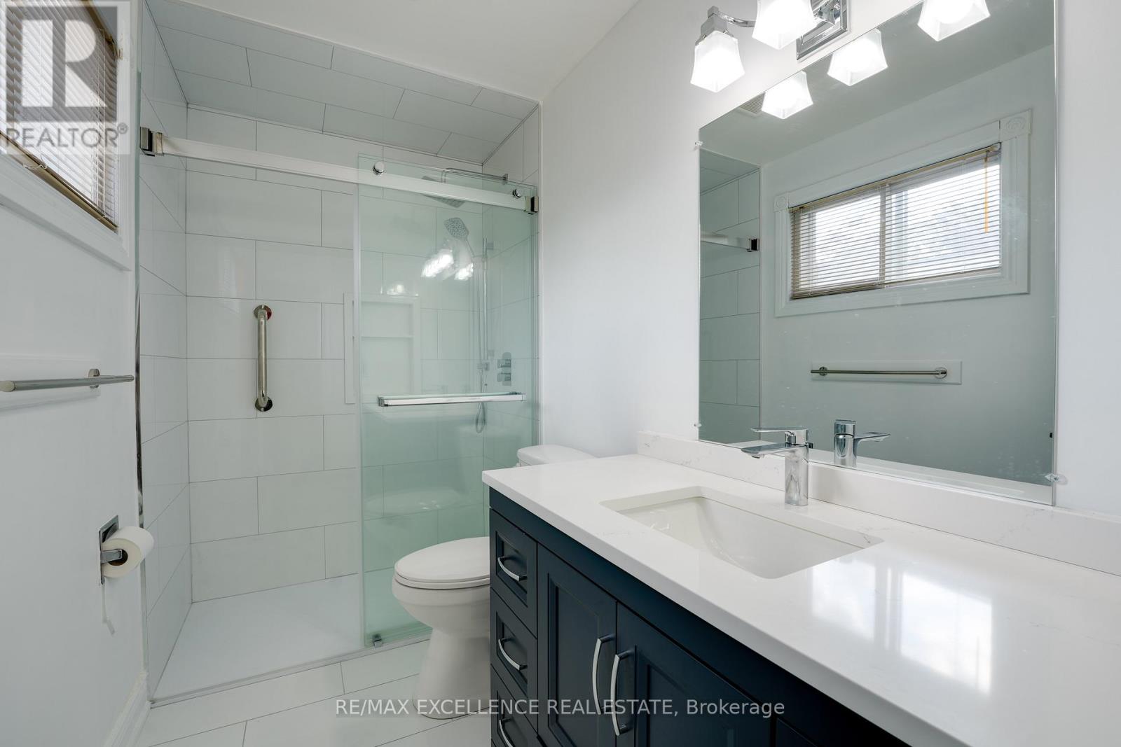 36 Herkley Drive, Brampton, Ontario  L6V 2E8 - Photo 24 - W12417516