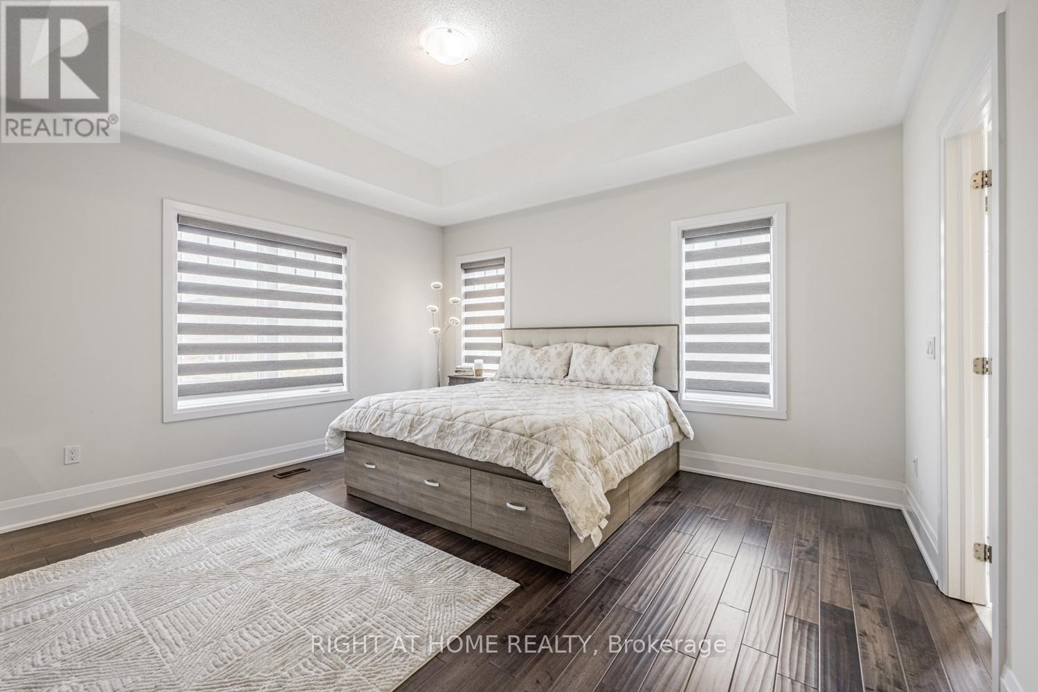 104 Sora Gate, Oakville, Ontario  L6H 0Y4 - Photo 23 - W12417523