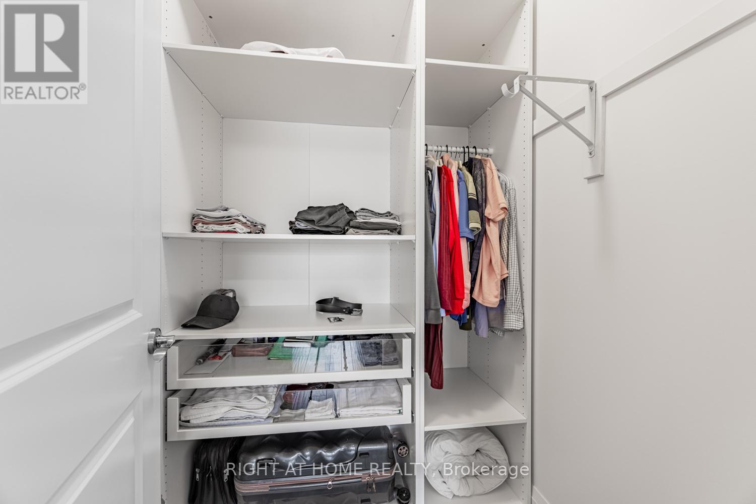 104 Sora Gate, Oakville, Ontario  L6H 0Y4 - Photo 32 - W12417523