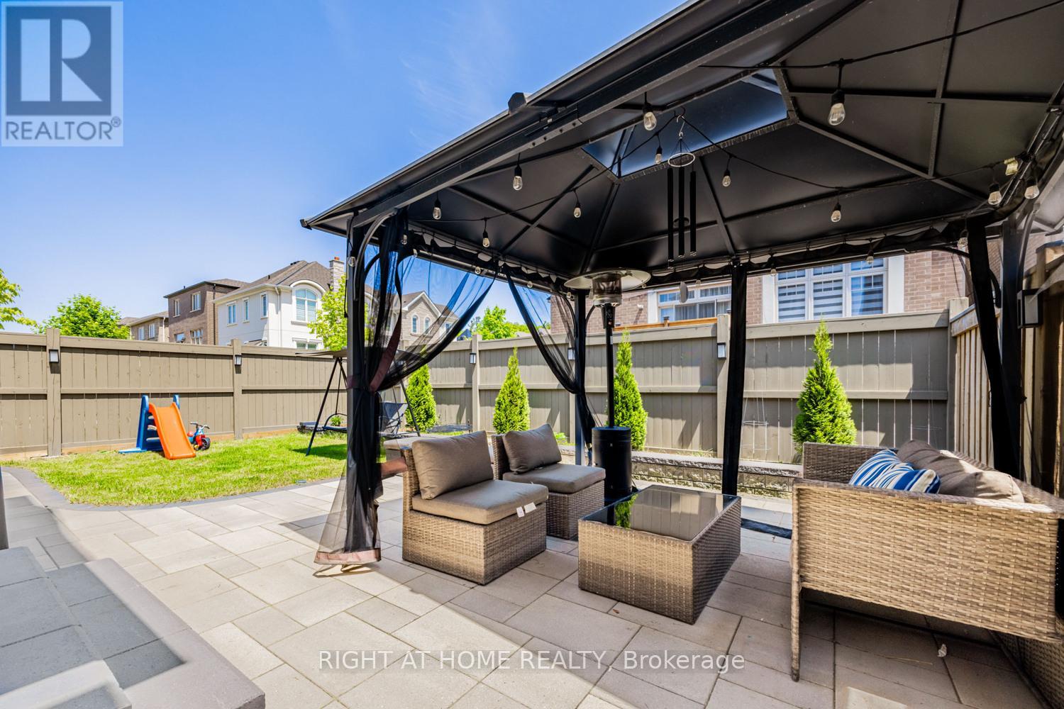 104 Sora Gate, Oakville, Ontario  L6H 0Y4 - Photo 44 - W12417523