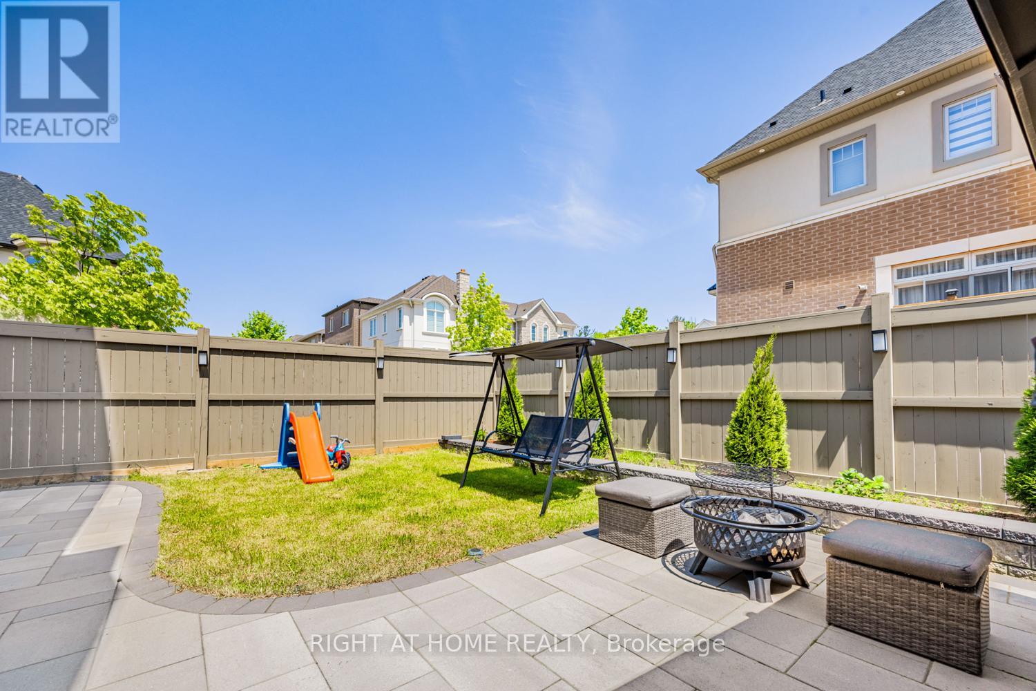 104 Sora Gate, Oakville, Ontario  L6H 0Y4 - Photo 45 - W12417523