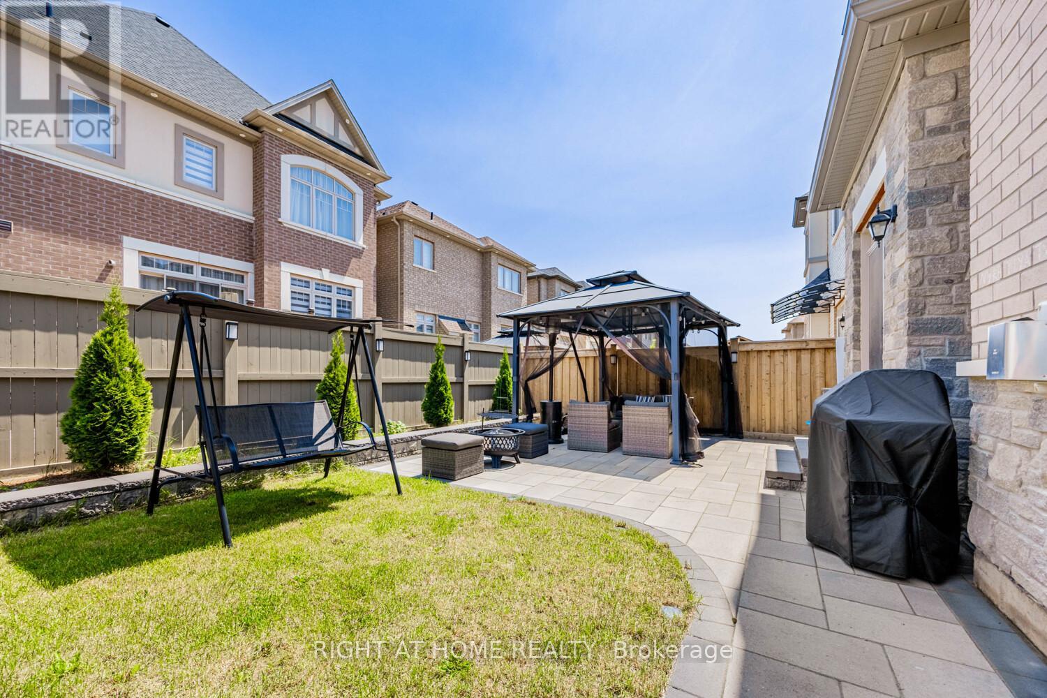 104 Sora Gate, Oakville, Ontario  L6H 0Y4 - Photo 46 - W12417523