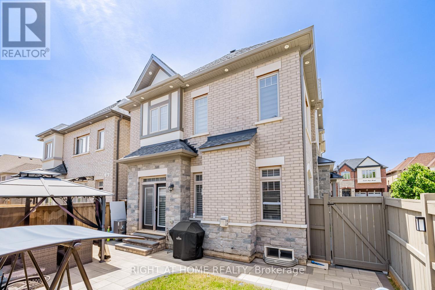 104 Sora Gate, Oakville, Ontario  L6H 0Y4 - Photo 47 - W12417523