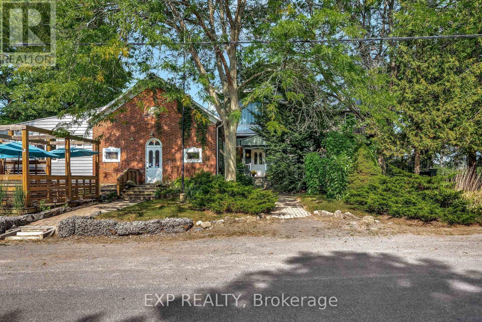 1768 County Rd 17 Road, Prince Edward County, Ontario  K0K 2P0 - Photo 5 - X12417531