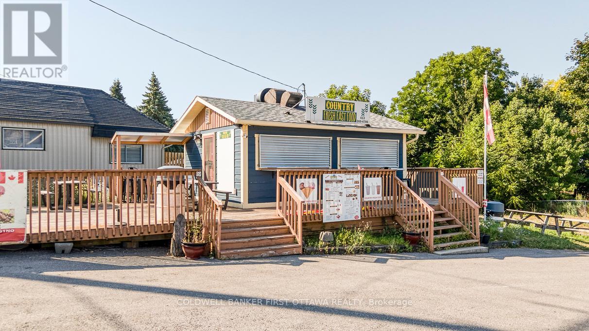 106 Broadway Street W, Merrickville-Wolford, Ontario  K0G 1N0 - Photo 18 - X12417538