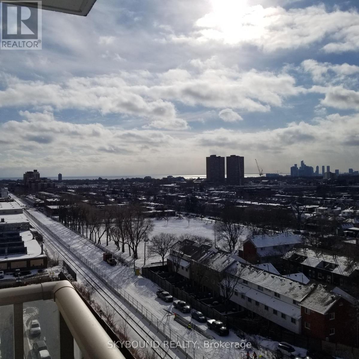 1108 - 816 Lansdowne Avenue, Toronto, Ontario  M6H 4K6 - Photo 15 - W12396776