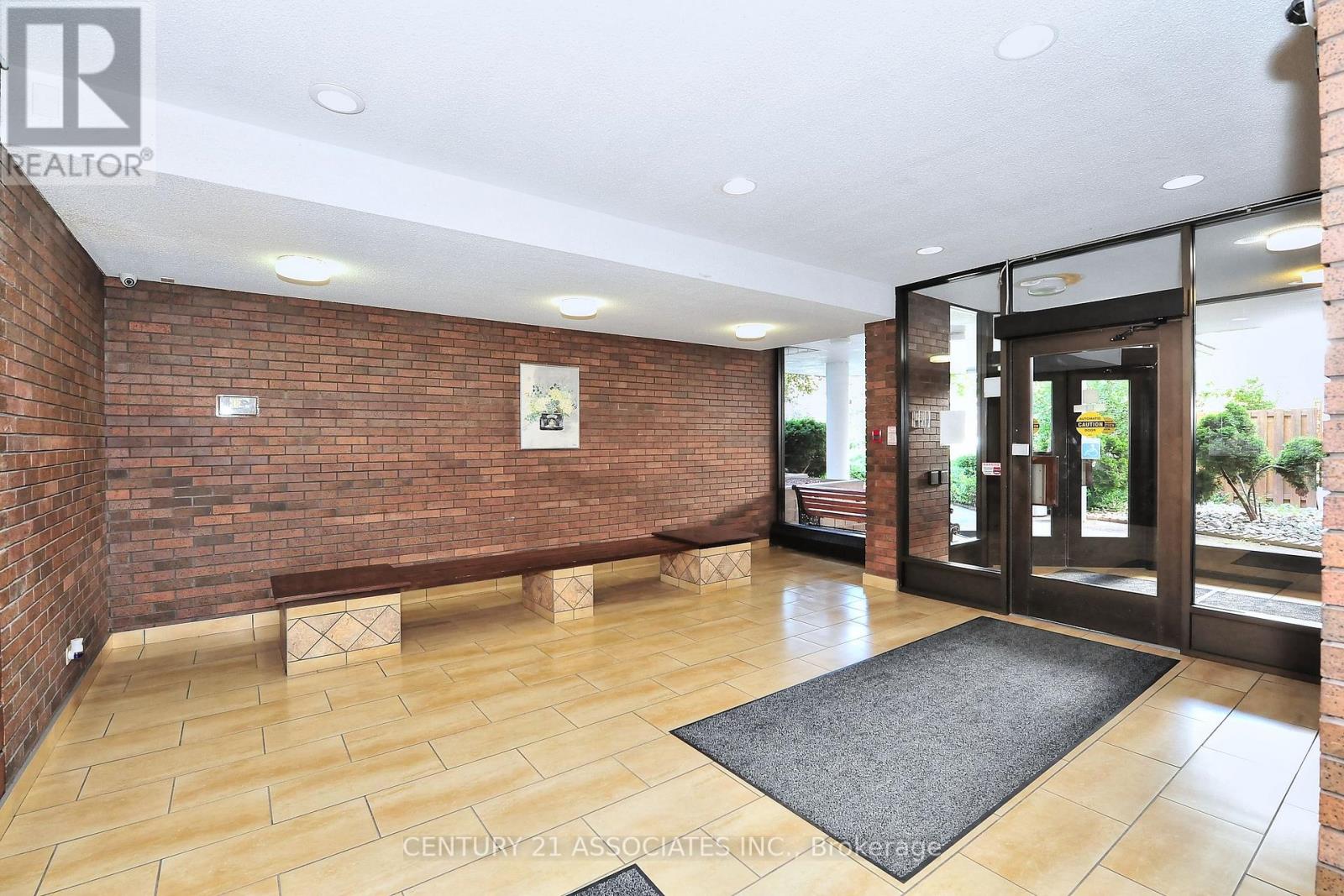 312 - 10 Sunrise Avenue, Toronto, Ontario  M4A 2R1 - Photo 6 - C12417535