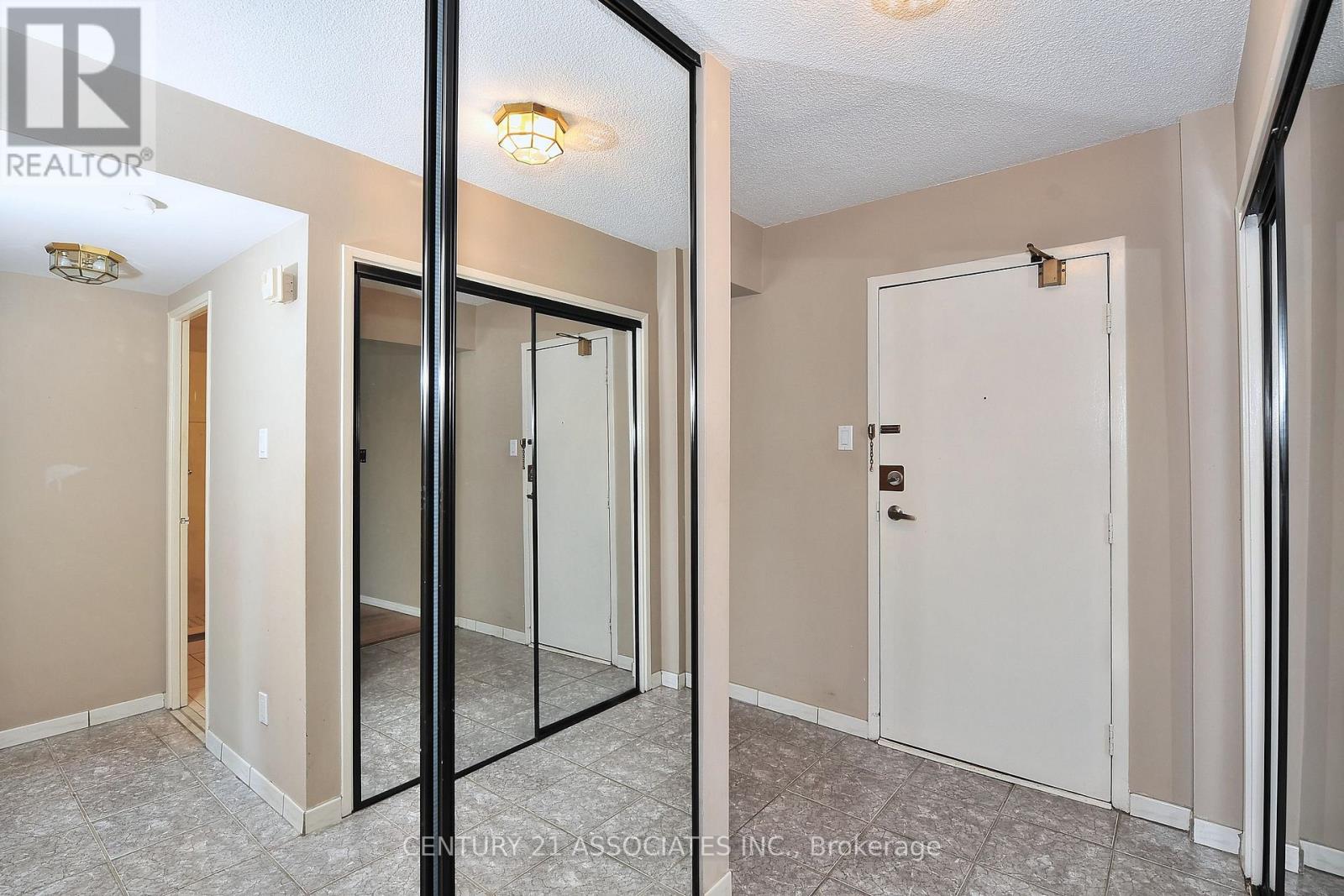 312 - 10 Sunrise Avenue, Toronto, Ontario  M4A 2R1 - Photo 8 - C12417535
