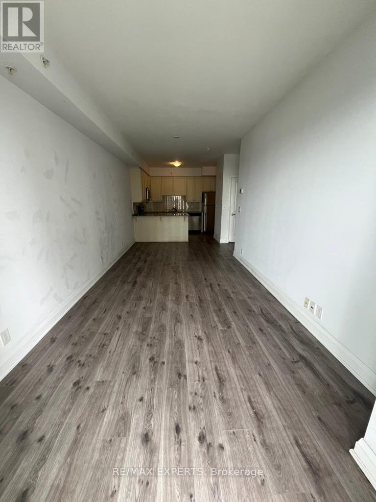 308 - 24 Woodstream Boulevard, Vaughan, Ontario  L4L 8C4 - Photo 5 - N12417539
