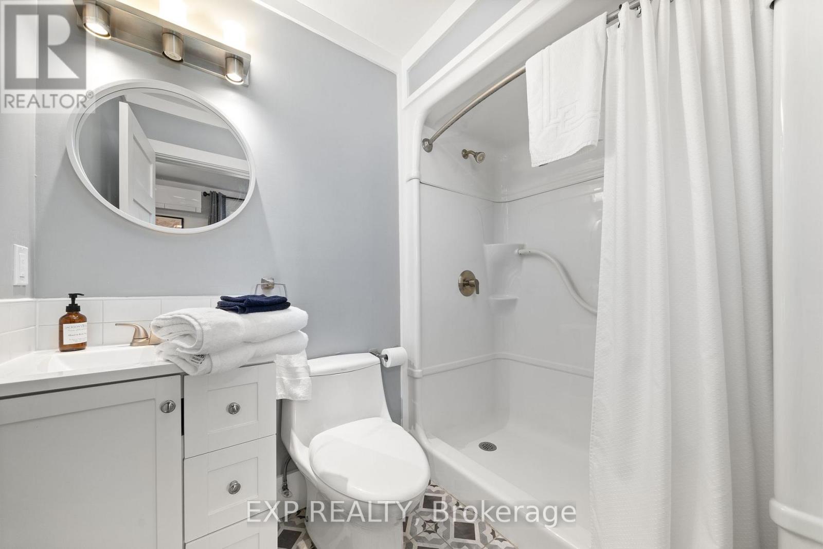 1768 County Rd 17 Road, Prince Edward County, Ontario  K0K 2P0 - Photo 31 - X12417531
