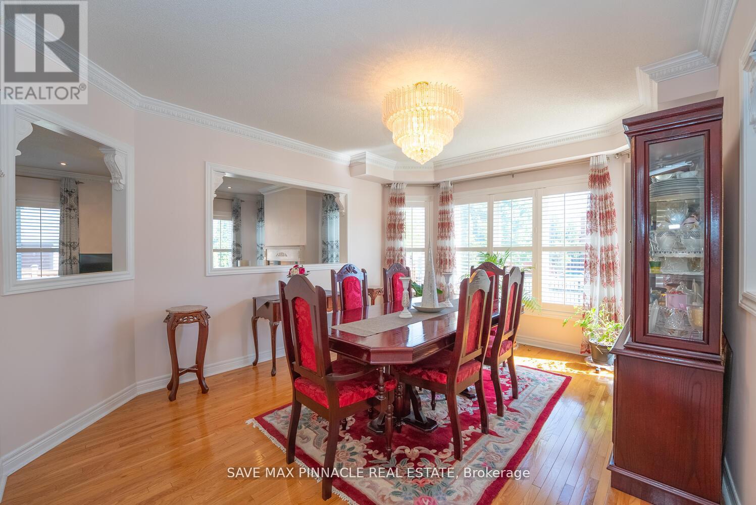 1 Ashton Drive, Vaughan, Ontario  L6A 2L4 - Photo 6 - N12417030