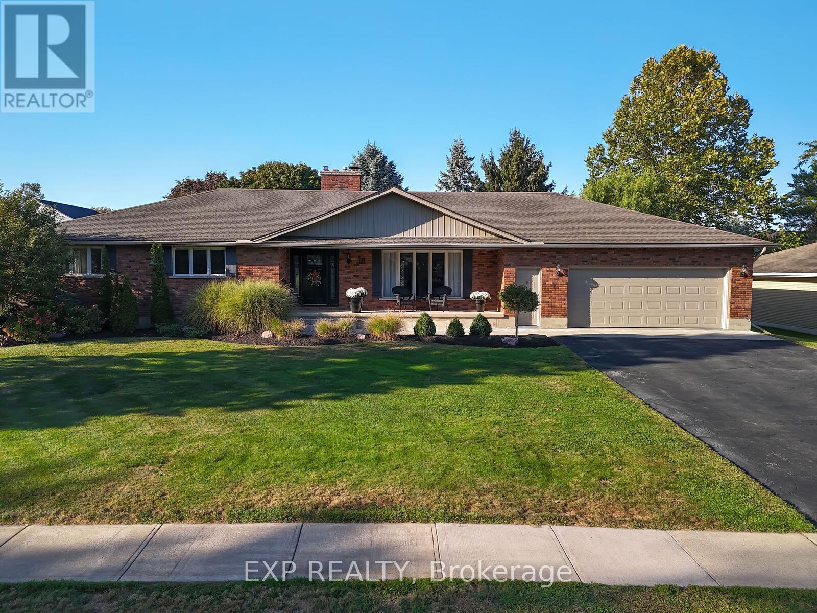 18 Fath Avenue, Aylmer, Ontario  N5H 1V8 - Photo 1 - X12417559