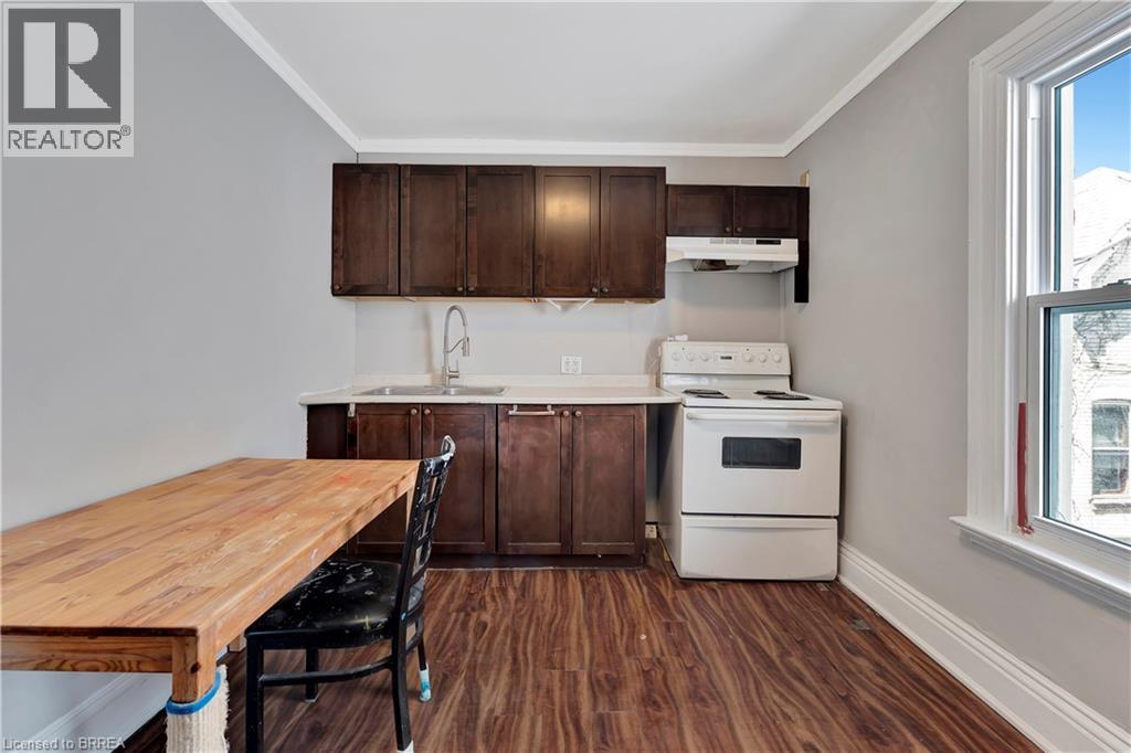 170 Murray Street, Brantford, Ontario  N3S 5R2 - Photo 14 - 40732948