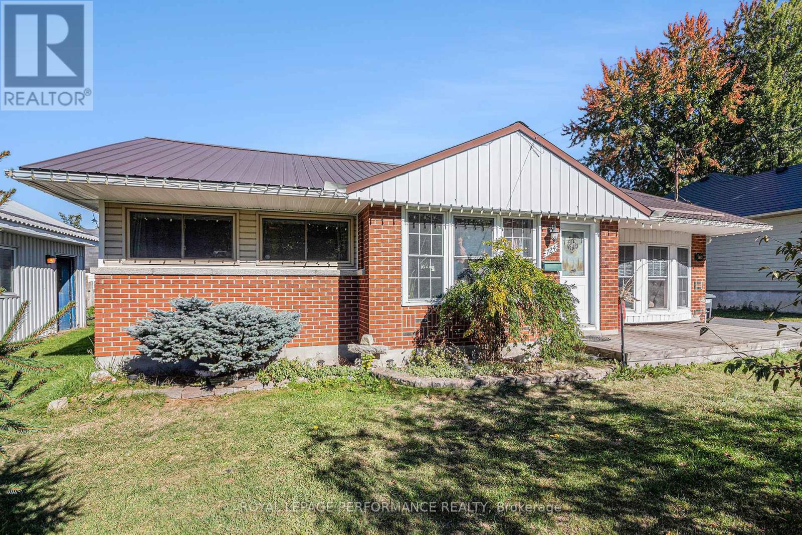 724 St Antoine Street, Cornwall, Ontario  K6H 7G9 - Photo 2 - X12417566