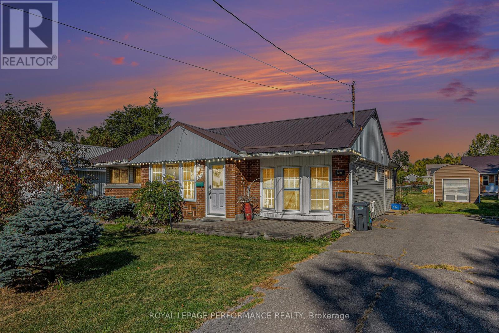 724 St Antoine Street, Cornwall, Ontario  K6H 7G9 - Photo 3 - X12417566