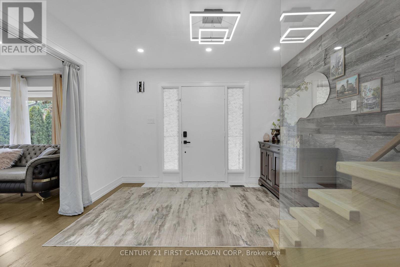 1027 Flintlock Court N, London North, Ontario  N6H 4M3 - Photo 6 - X12412738
