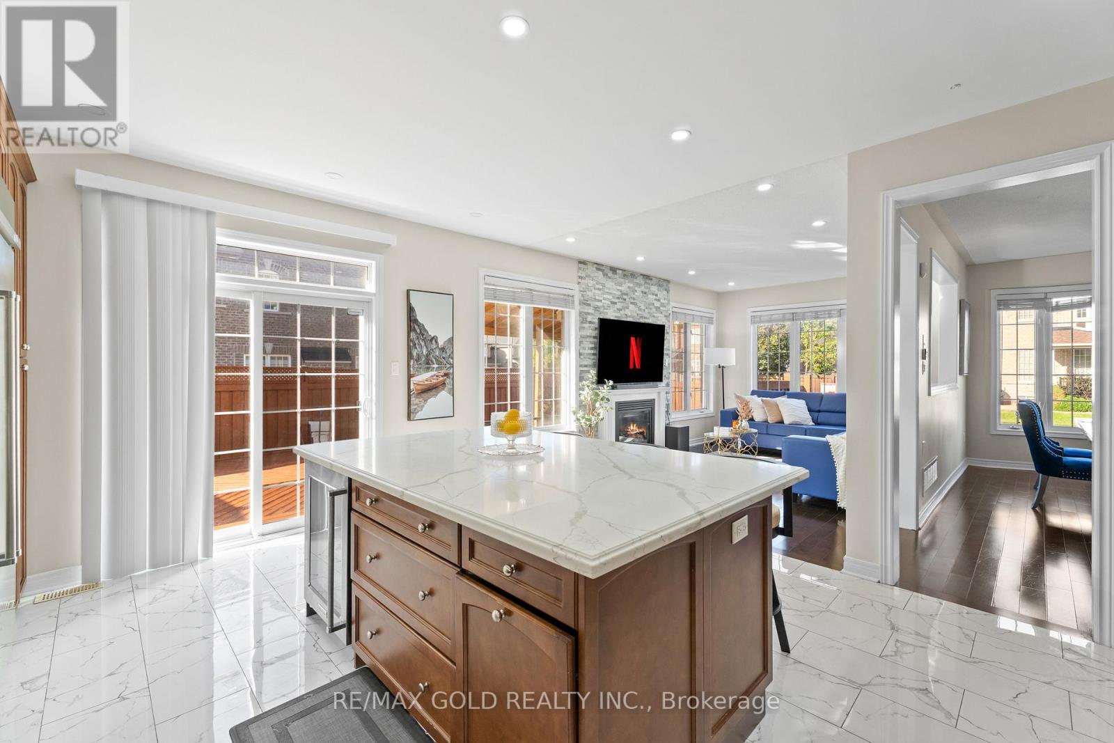 2 Helman Road, Brampton, Ontario  L6R 0R4 - Photo 16 - W12417556