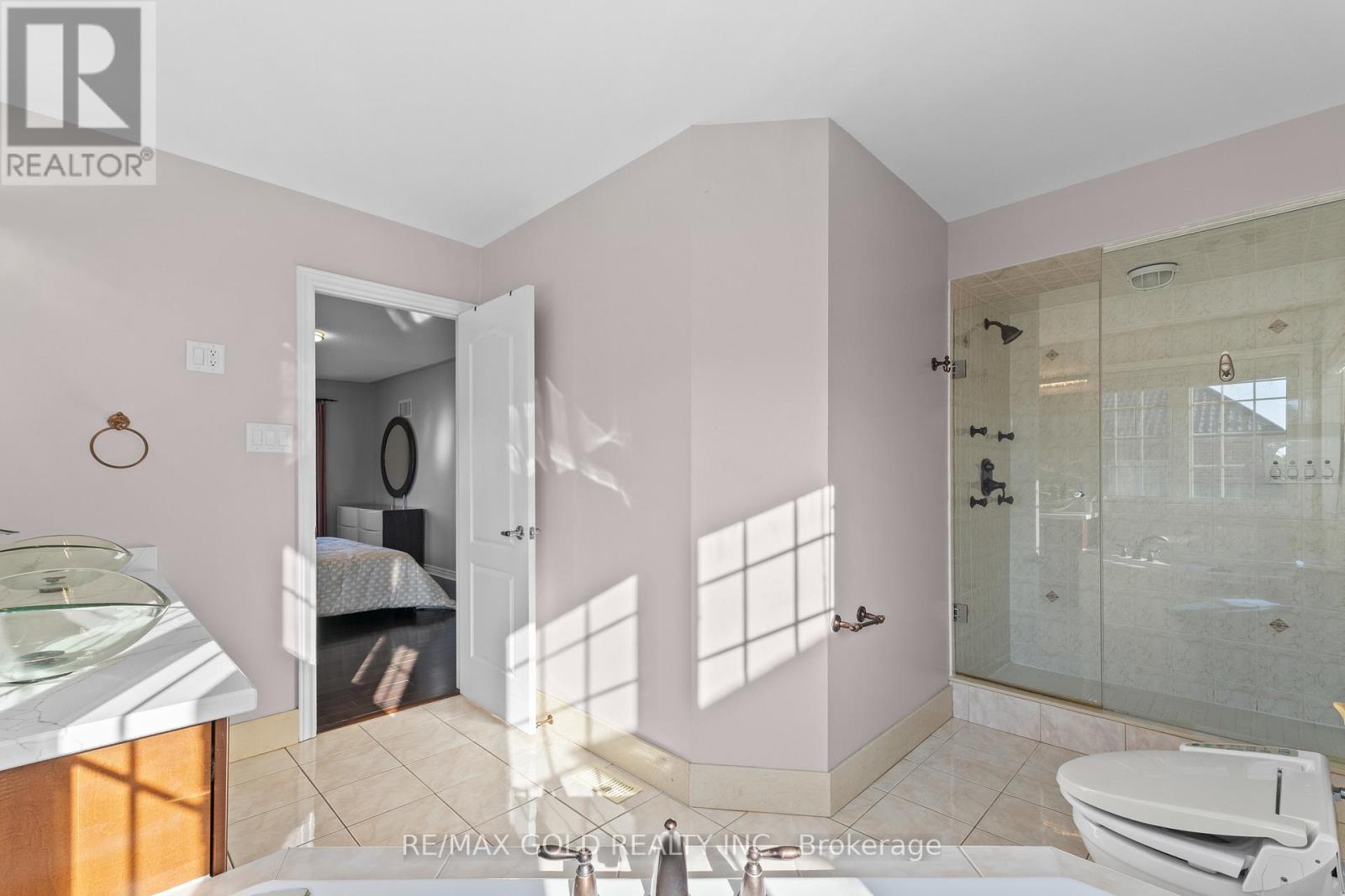 2 Helman Road, Brampton, Ontario  L6R 0R4 - Photo 28 - W12417556