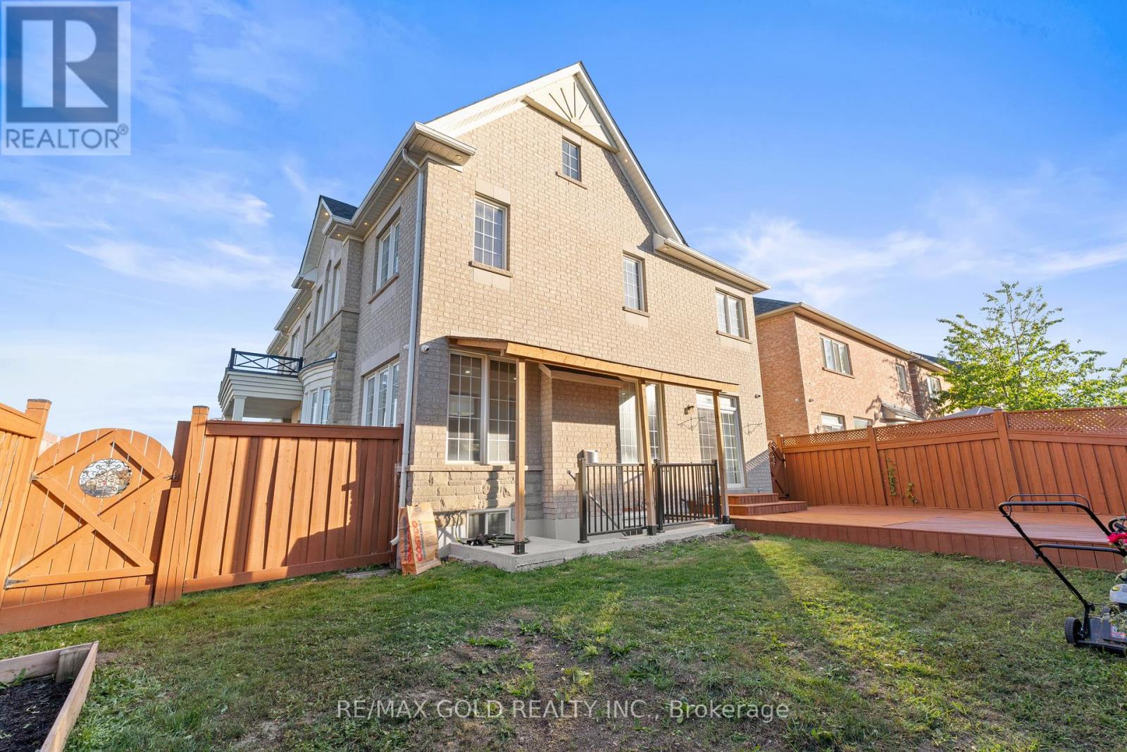 2 Helman Road, Brampton, Ontario  L6R 0R4 - Photo 49 - W12417556