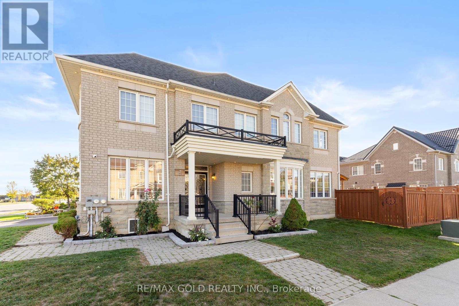 2 Helman Road, Brampton, Ontario  L6R 0R4 - Photo 5 - W12417556