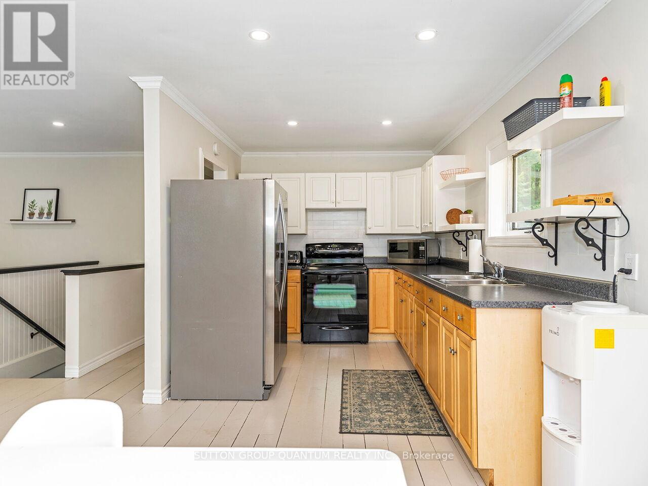 #8 - 1006 Youngs Road, Muskoka Lakes, Ontario  P0B 1J0 - Photo 8 - X12417562