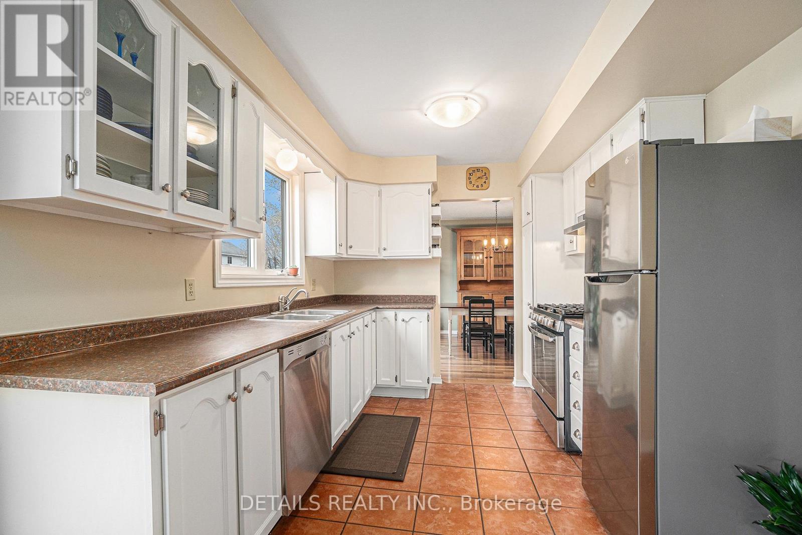 221 Macdougall Street, Russell, Ontario  K4R 1A5 - Photo 11 - X12417569