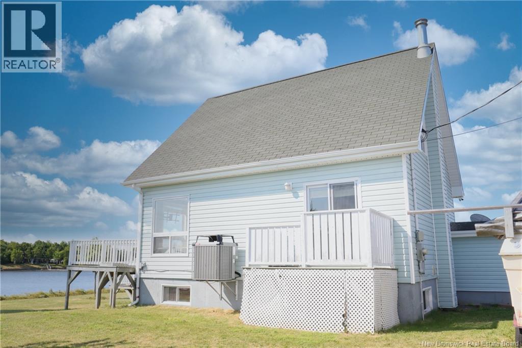 82 Chemin De La Pointe, Tracadie, New Brunswick  E1X 3T8 - Photo 4 - NB123509