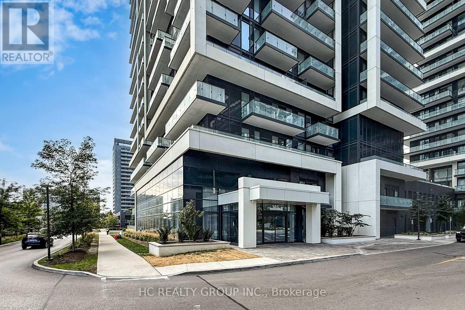 1111 - 105 Oneida Crescent, Richmond Hill, Ontario  L4B 0H6 - Photo 2 - N12417574