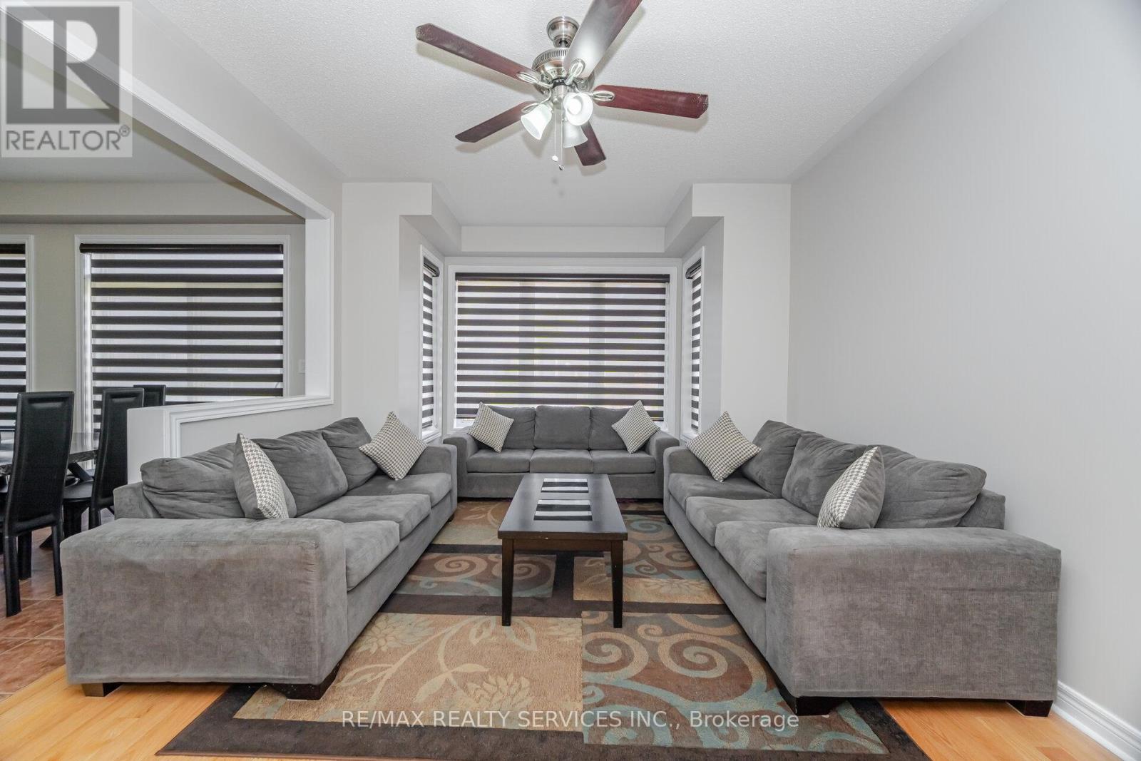 232 Sussexvale Drive, Brampton, Ontario  L6R 3S3 - Photo 21 - W12417576