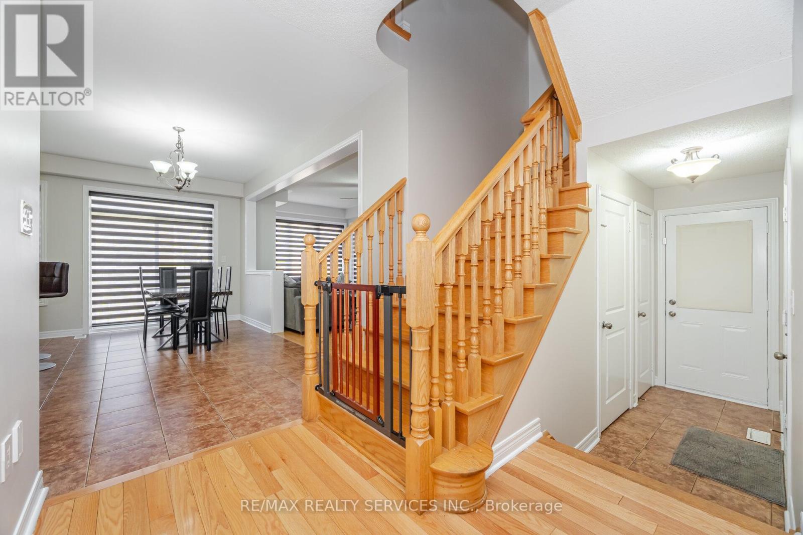 232 Sussexvale Drive, Brampton, Ontario  L6R 3S3 - Photo 25 - W12417576