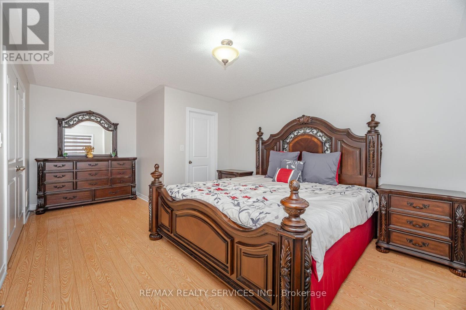 232 Sussexvale Drive, Brampton, Ontario  L6R 3S3 - Photo 35 - W12417576
