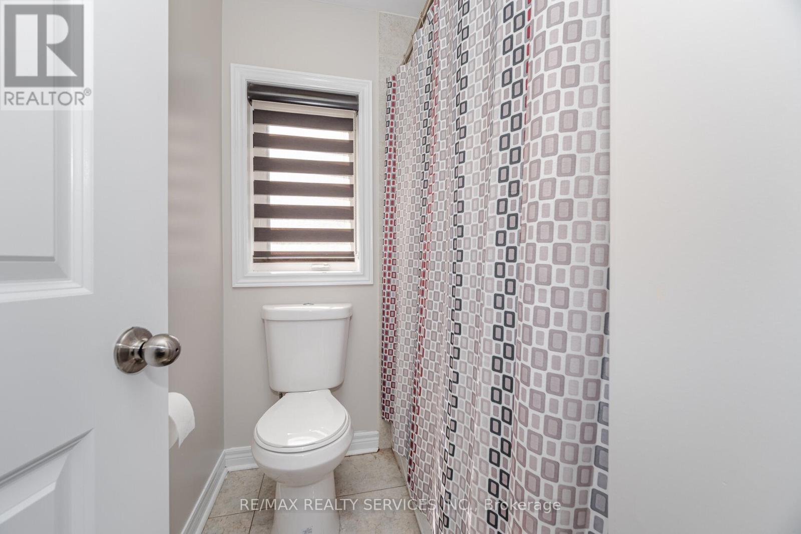 232 Sussexvale Drive, Brampton, Ontario  L6R 3S3 - Photo 42 - W12417576