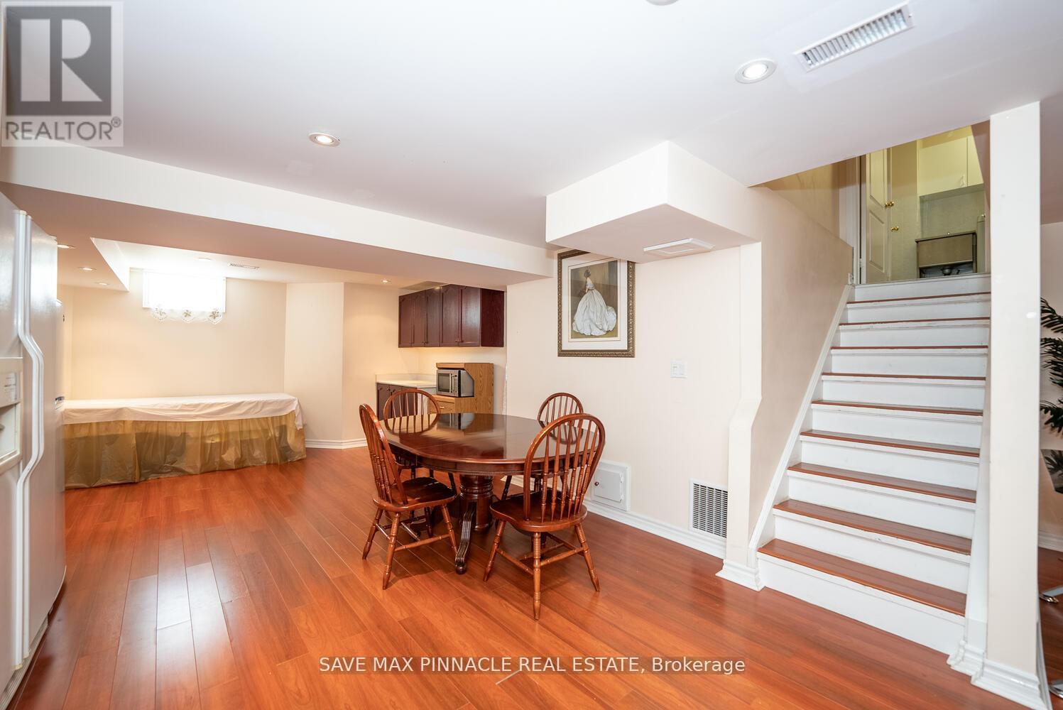 1 Ashton Drive, Vaughan, Ontario  L6A 2L4 - Photo 45 - N12417030