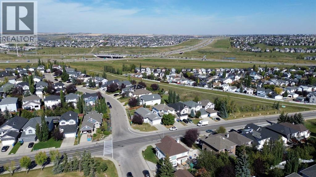 10929 Hidden Valley Drive Nw, Calgary, Alberta  T3A 5V7 - Photo 11 - A2258905