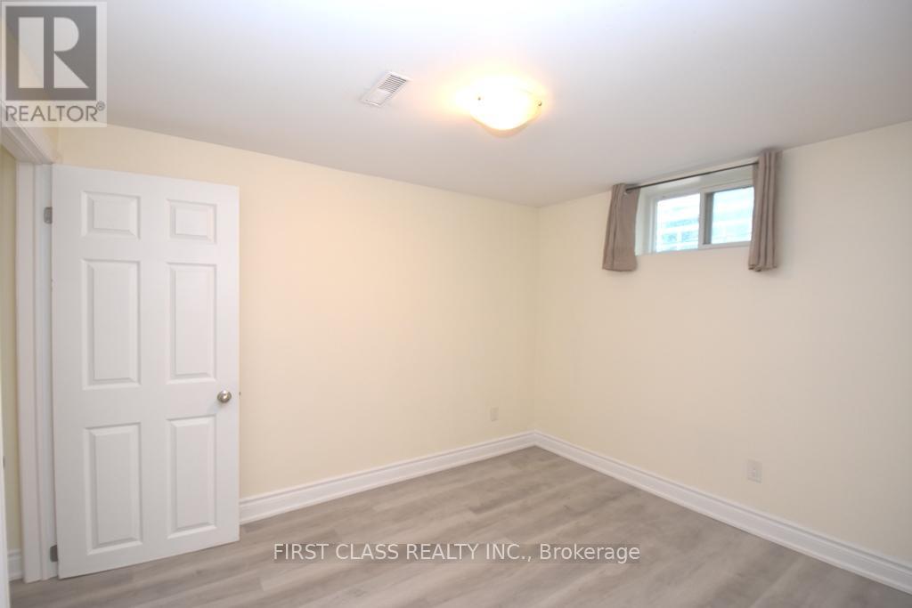 Basement - 711 Dunlop Street W, Whitby, Ontario  L1N 1V4 - Photo 10 - E12417584