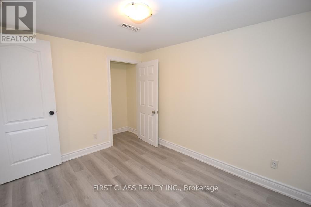 Basement - 711 Dunlop Street W, Whitby, Ontario  L1N 1V4 - Photo 11 - E12417584