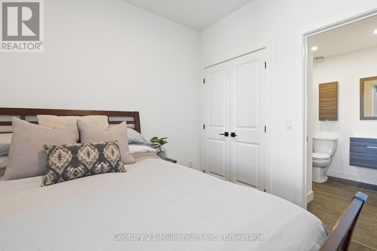 306 - 20 Beckwith Lane, Blue Mountains, Ontario  L9Y 0R4 - Photo 20 - X12417604