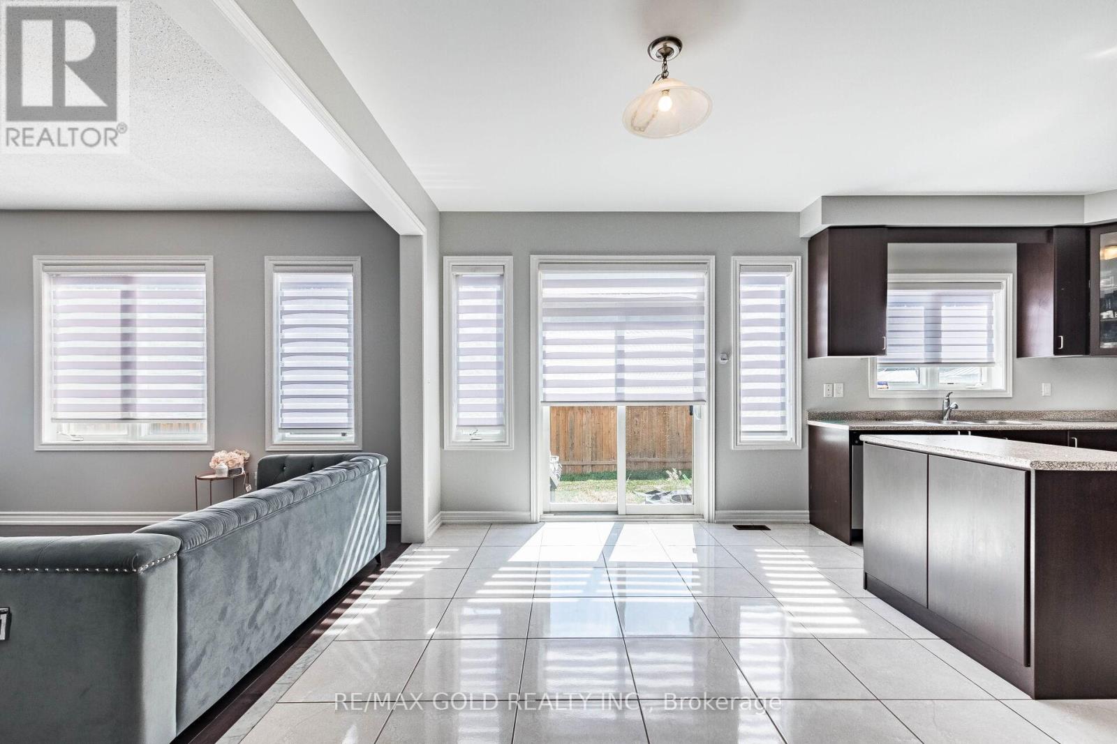 9 Venue Road, Brampton, Ontario  L6P 4E5 - Photo 22 - W12417586