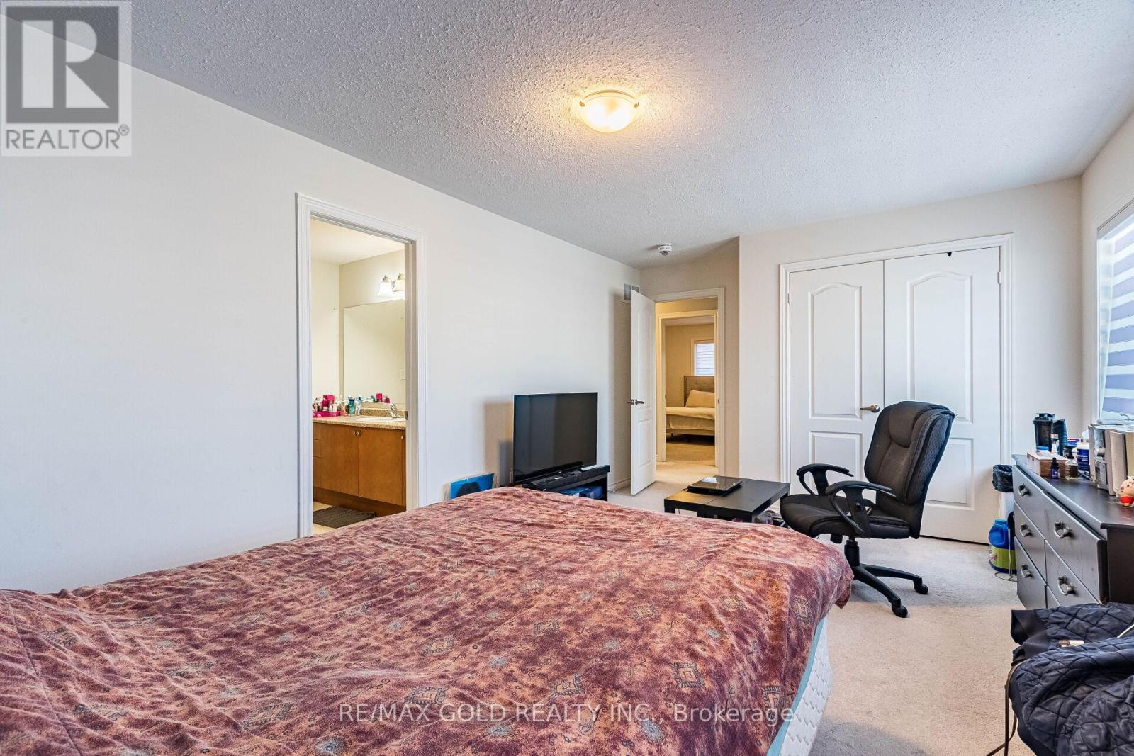 9 Venue Road, Brampton, Ontario  L6P 4E5 - Photo 38 - W12417586