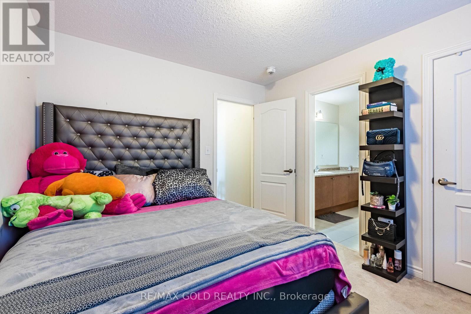 9 Venue Road, Brampton, Ontario  L6P 4E5 - Photo 40 - W12417586