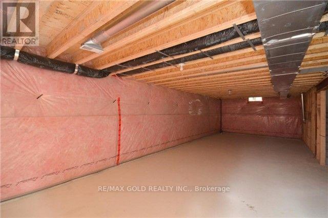 9 Venue Road, Brampton, Ontario  L6P 4E5 - Photo 42 - W12417586