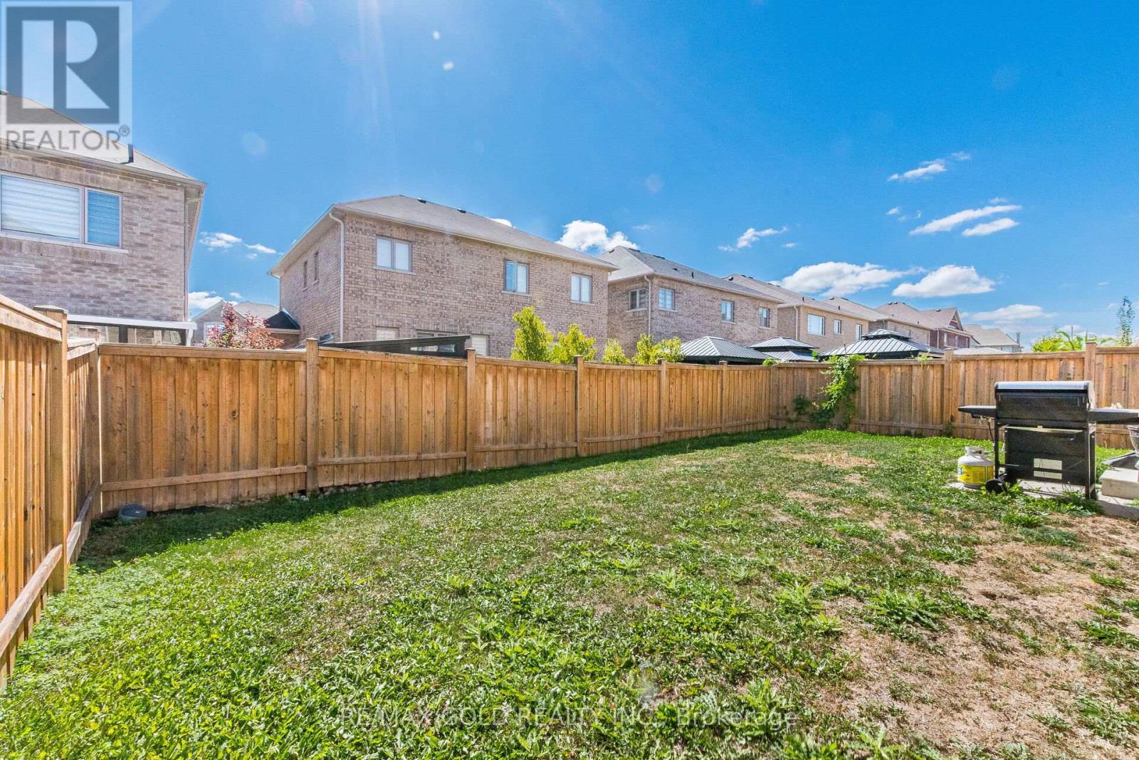 9 Venue Road, Brampton, Ontario  L6P 4E5 - Photo 43 - W12417586