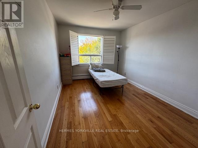 20 Elway Court, Toronto, Ontario  M6B 2N8 - Photo 9 - W12417591