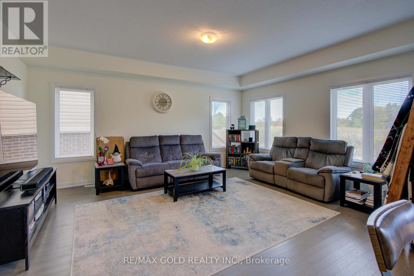 66 Oakmont Drive, Loyalist, Ontario  L2E 6A3 - Photo 4 - X12416281