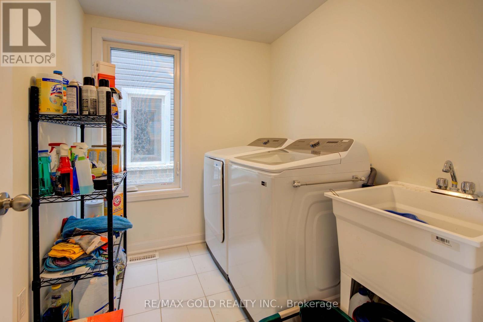 66 Oakmont Drive, Loyalist, Ontario  L2E 6A3 - Photo 8 - X12416281