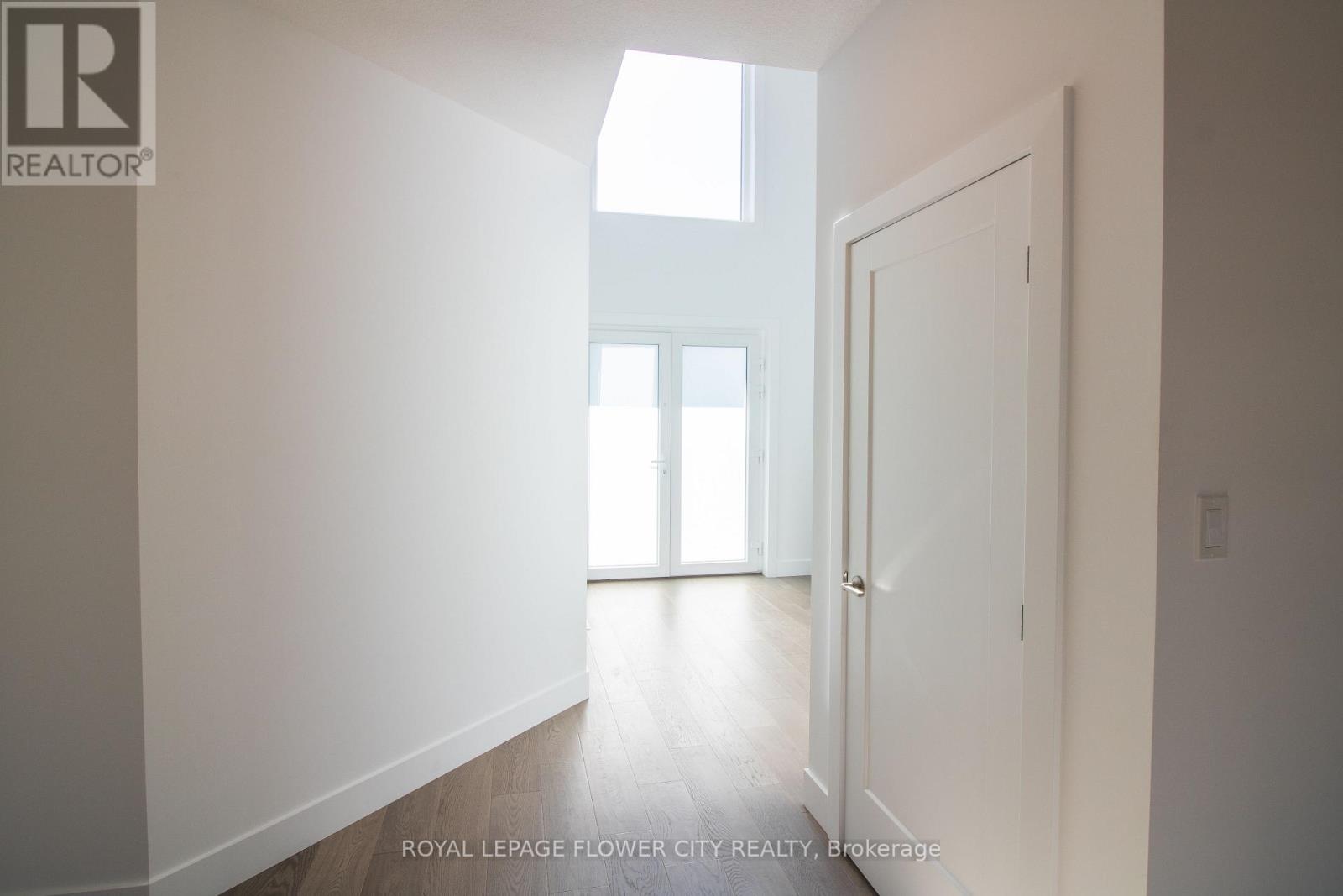 28 Kaiser Lane, Middlesex Centre, Ontario  N0L 1R0 - Photo 8 - X12417590