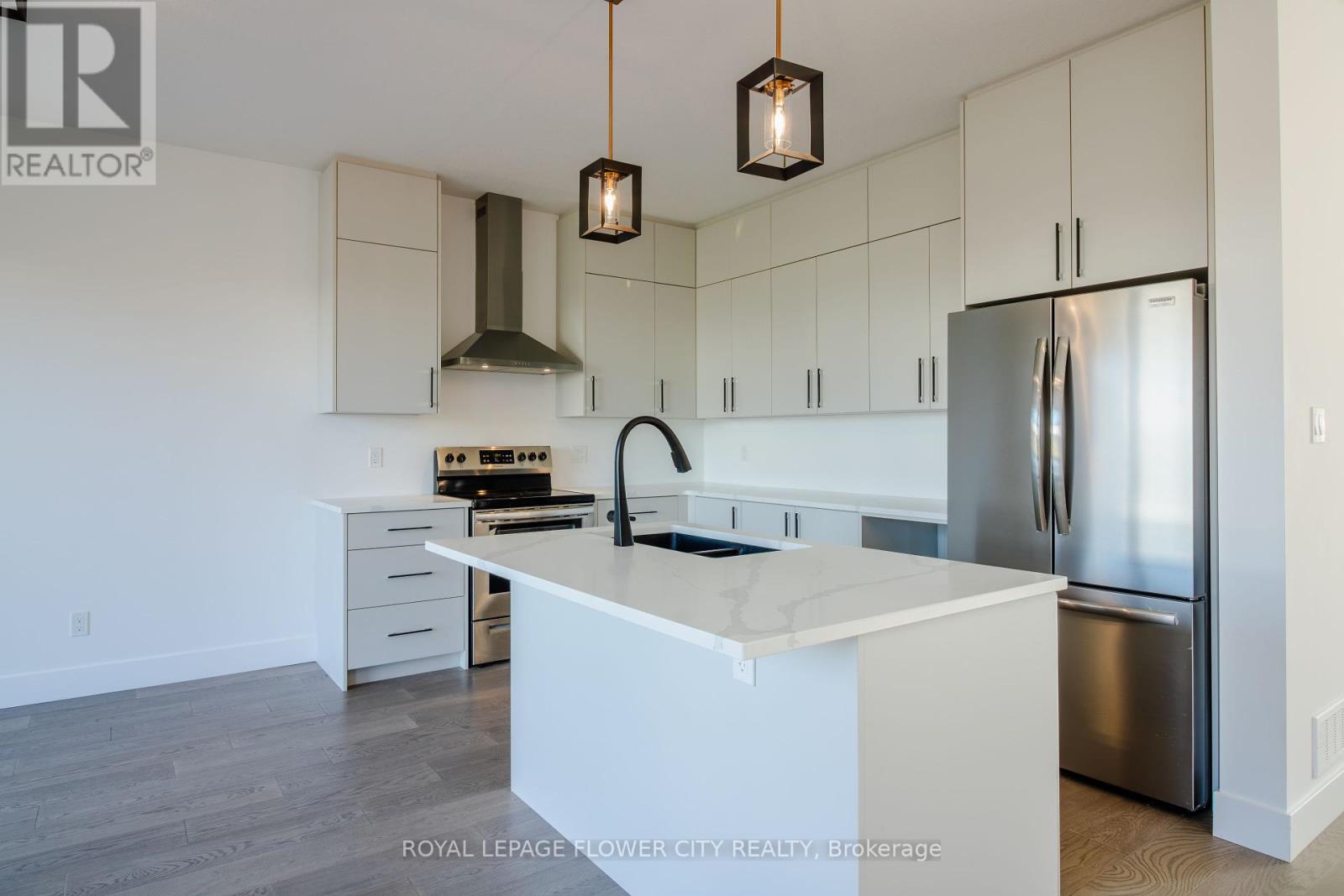 28 Kaiser Lane, Middlesex Centre, Ontario  N0L 1R0 - Photo 13 - X12417590