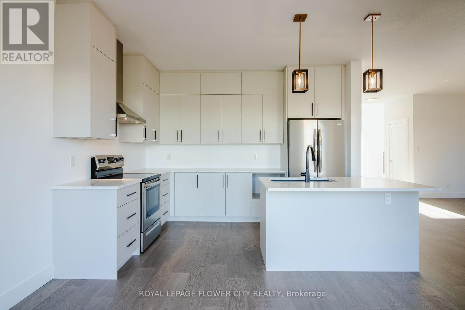 28 Kaiser Lane, Middlesex Centre, Ontario  N0L 1R0 - Photo 14 - X12417590