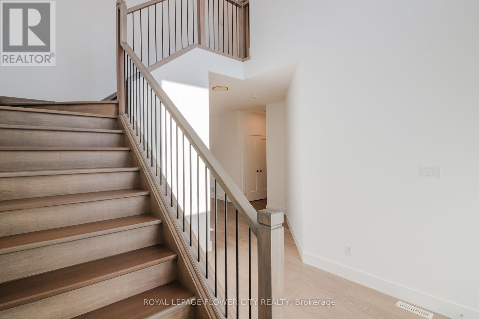 28 Kaiser Lane, Middlesex Centre, Ontario  N0L 1R0 - Photo 5 - X12417590