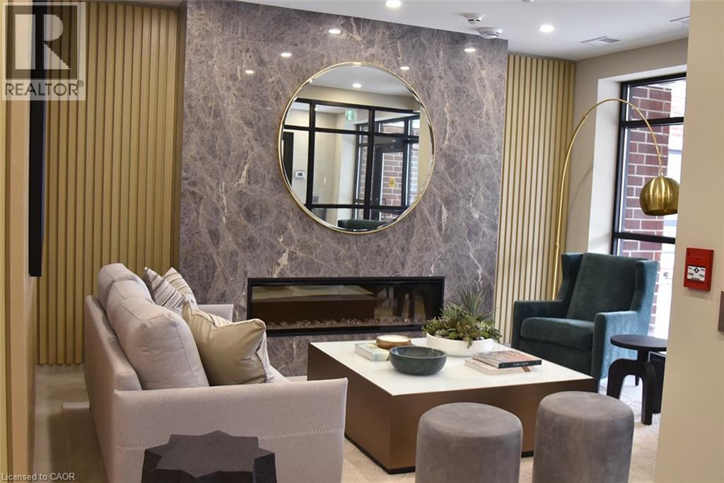 1975 Fountain Grass Drive Drive Unit# 202, London, Ontario  N6K 0M3 - Photo 2 - 40772061